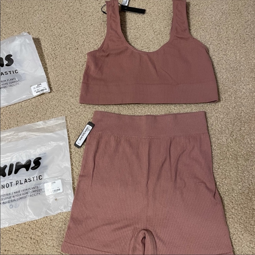 Skims stretch rib rose clay
